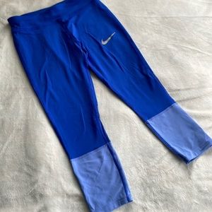 Girls Nike workout leggings